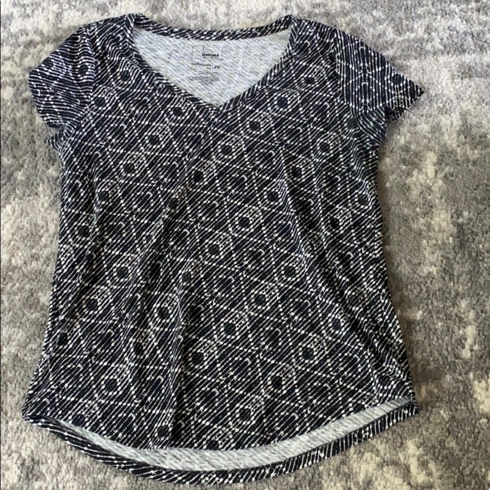 V neck t-shirt